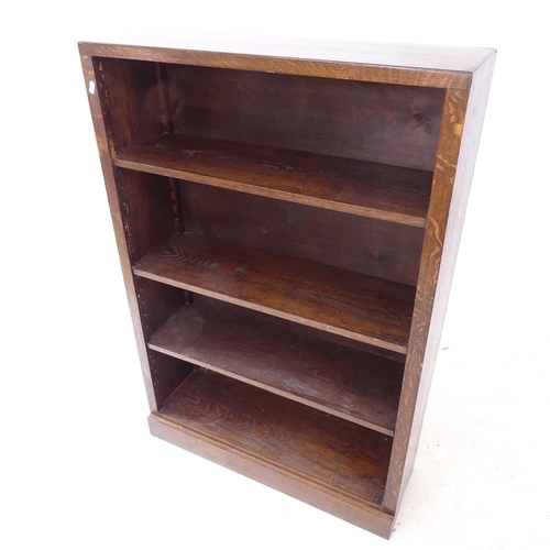 2325 - An oak open bookcase, with adjustable shelves, W76cm, H112cm, D23cm