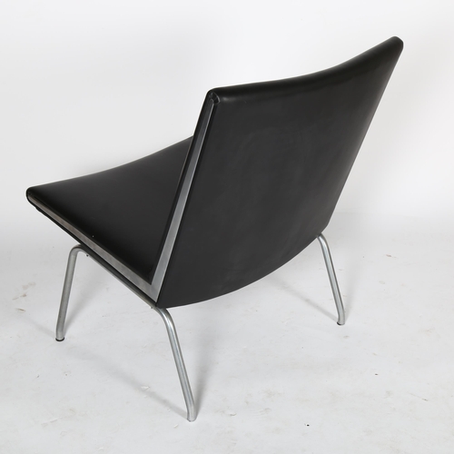 1577 - HANS J WEGNER, a mid-century Airport lounge chair for A P STOLEN, model number AP 37