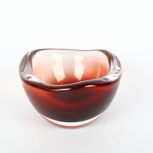 1685 - SVEN PALMQVIST for ORREFORS, a small 1950's bowl, marked PU 3092/1 to base, length 10cm