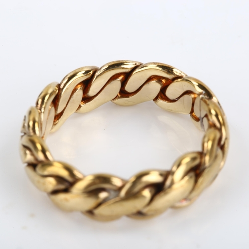 112 - A late 20th century 9ct gold cable link band ring, maker's marks B and N, hallmarks Sheffield 1995, ... 