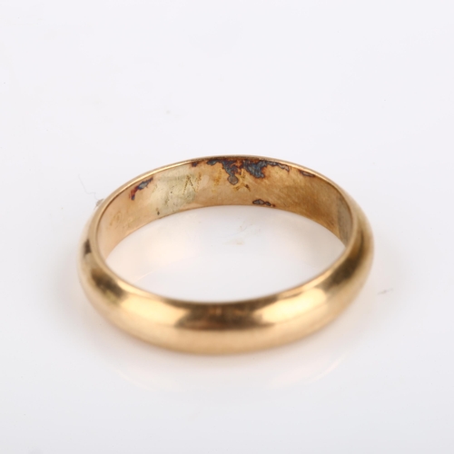 119 - An 18ct gold wedding band ring, band width 3.8mm, size J, 2.9g