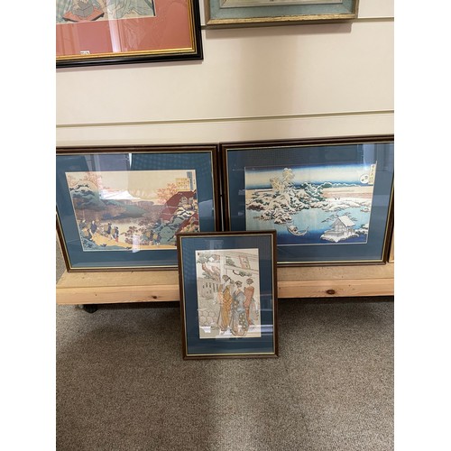 2185 - A group of Japanese re-prints, framed (11)