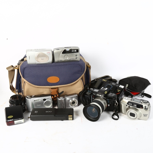 65 - Various cameras and accessories, including Minolta 7000, Olympus Brio D-230 etc (boxful)