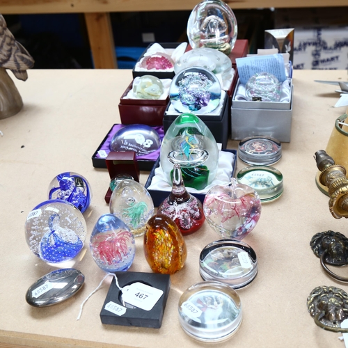 467 - A collection of paperweights, including Langham, Selkirk, and Alum Bay