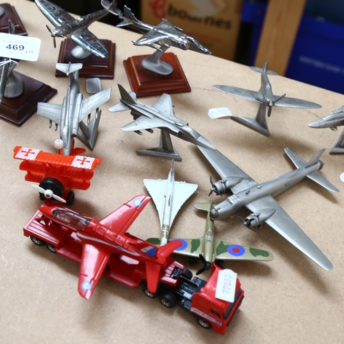 469 - Various Royal Hampshire and other model miniature aircraft