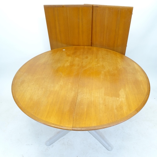 2543 - A set of 6 G Plan dining chairs, and a mid-century teak circular extending dining table with 2 spare... 