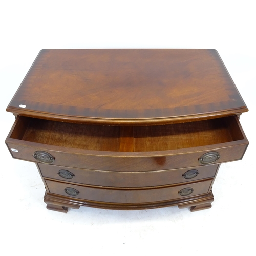 2546 - A reproduction crossbanded mahogany bow-front chest of 4 drawers, on bracket feet, W93cm, H74cm, D57... 