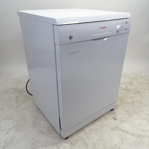 2594 - A Bosch freestanding dishwasher, model no. SMS50T22GB/34