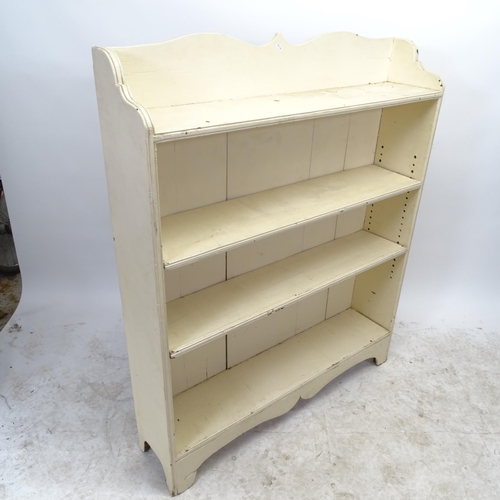 2626 - A painted pine open bookcase, with 2 adjustable shelves, W104cm, H128cm