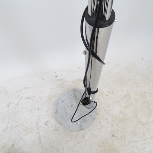 2628 - A mid-century design chrome triple arc lamp, on marble base, H210cm