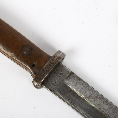 146 - A German 1898 pattern bayonet and scabbard, blade length 25cm