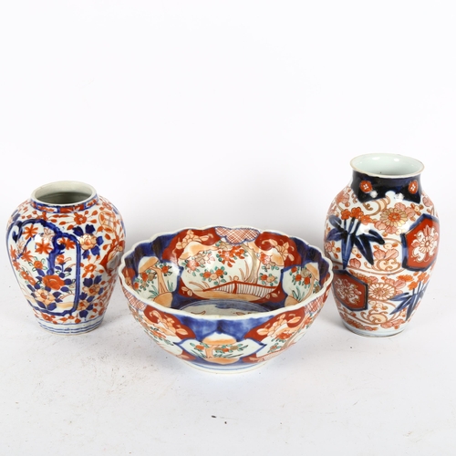 344 - A Japanese Imari fluted bowl, and 2 Japanese Imari vases (3)