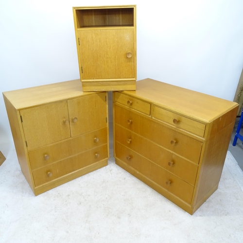 2724 - A Meredew Furniture bedroom suite, comprising a chest of 2 short and 3 long drawers, W91cm, H83cm, D... 