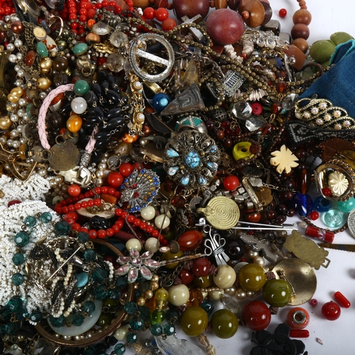 824 - A quantity of mixed costumes beads, necklaces and other jewellery (boxful)