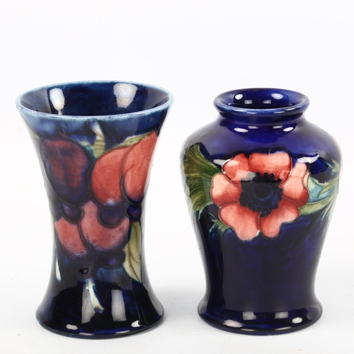 1091 - 2 small Moorcroft pottery vases, height 9cm (2)