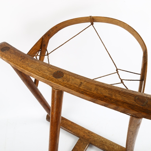 1122 - An elm lace maker's frame, early 20th century, height 53cm, width 45cm