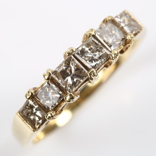 211 - A 14ct gold diamond dress ring, set with Princess-cut diamonds, total diamond content approx 0.75ct,... 