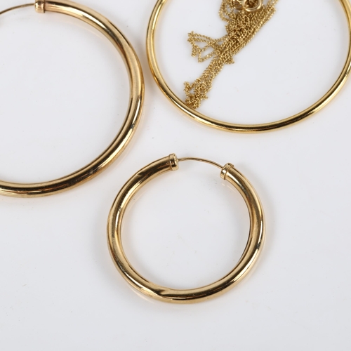 369 - Various 9ct gold jewellery, including pair of hoop earrings, 4.9g total