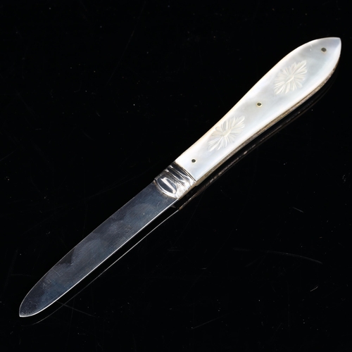 415 - An Edwardian silver-bladed mother-of-pearl fruit knife, engraved fruit decoration, by Hilliard & Tho... 