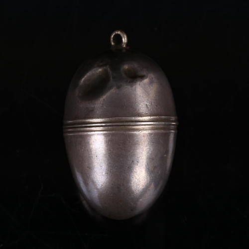 417 - A Georgian silver egg-shaped nutmeg grater case, by Samuel Meriton, circa 1800, length 3.5cm