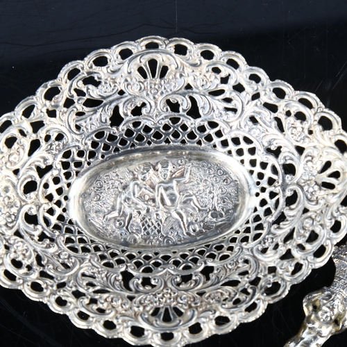 448 - Various Swedish and Dutch silver, including pastry slice, caddy spoon, bon bon dish etc, 4.4oz total... 