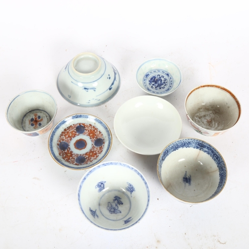 204 - Various Chinese ceramic bowls, including bat and fruit dish, largest diameter 10cm (8)