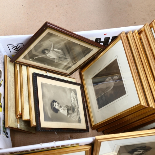 244 - A group of early 20th century framed portrait and family photographs