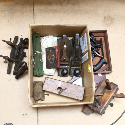 250 - Various tools, including Bailey no. 4 1/2 plane etc