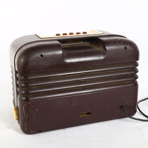 286 - An Art Deco Bush Bakelite valve radio, width 32cm