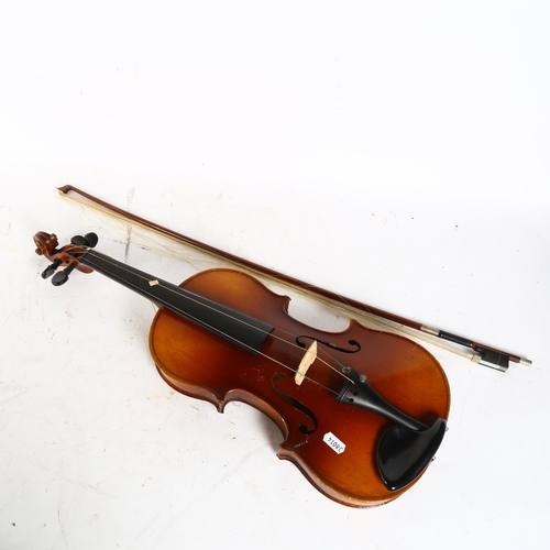 288 - A modern violin and bow, in hardshell case