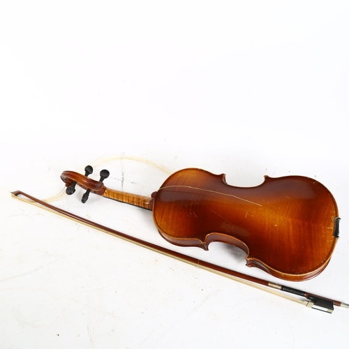 288 - A modern violin and bow, in hardshell case