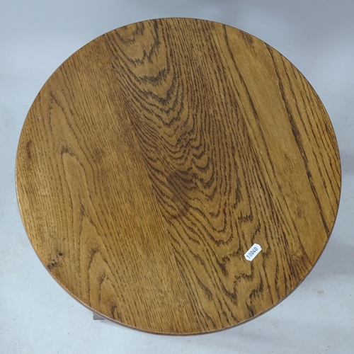 2294 - A circular-topped occasional table, 45cm x 45cm