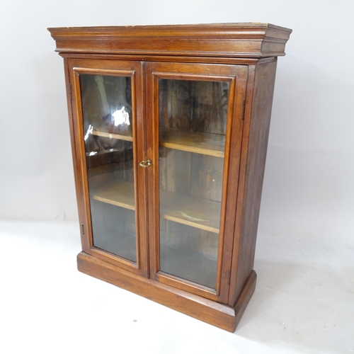 2308 - A 19th century mahogany bookcase with 2 glazed doors, 79cm x 92cm x 26cm