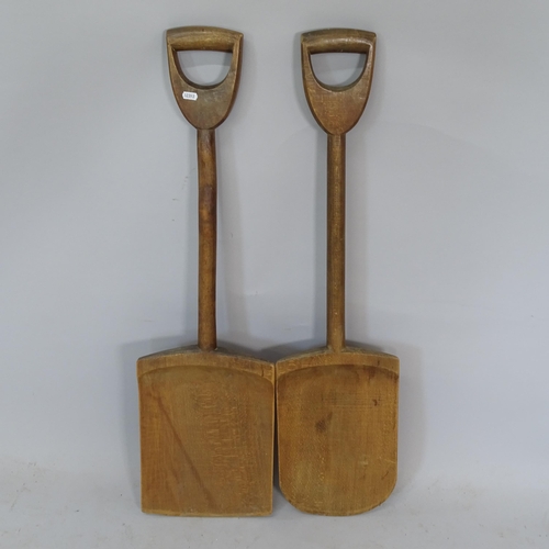 2336 - 2 similar oak baker's paddles, longest 105cm