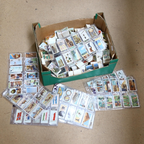 400 - A large quantity of Vintage cigarette cards, including Wills's