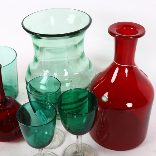 506 - A group of glassware, to include a Whitefriars green glass vase, cranberry glass carafe and 2 Bristo... 