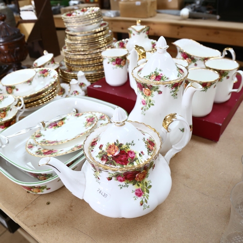 508 - A part-service of Royal Albert Old Country Roses tea and dinnerware, to include teapot, coffee pot, ... 