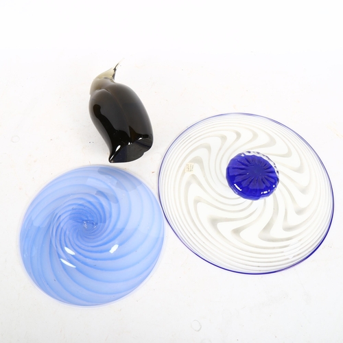 515 - ANTHONY SSTERN - a Studio glass dish, another, a glass penguin paperweight