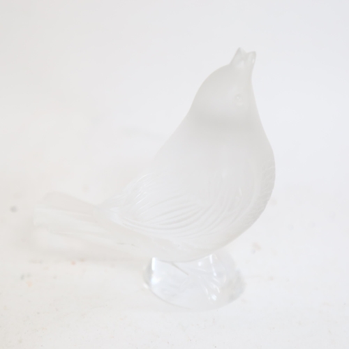 804 - A Lalique Singing Robin figurine, signed, height 9cm