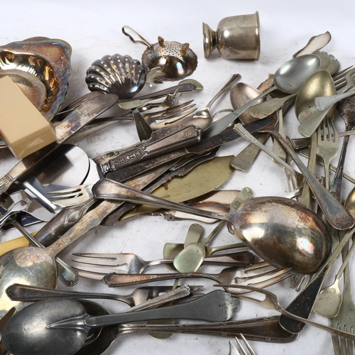 1024 - A quantity of mixed plated cutlery, shell dishes etc (boxful)