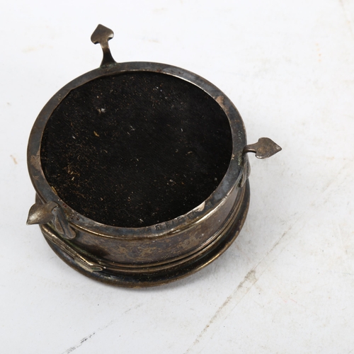 1114 - An early 20th century circular silver trinket box, with presentation inscription