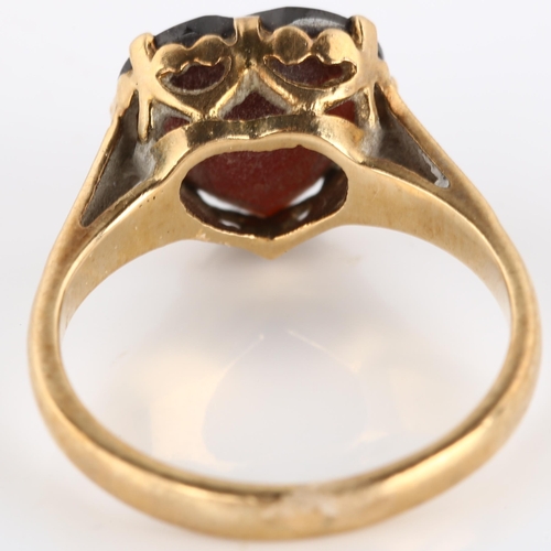 187 - An Antique 9ct gold garnet heart dress ring, set with heart-cut garnet, setting height 10.3mm, size ... 