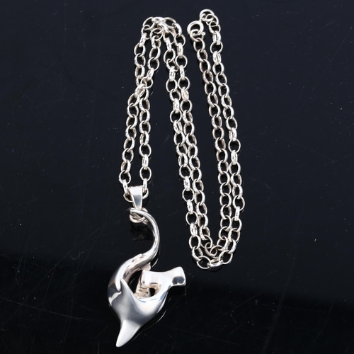 220 - A heavy sterling silver figural hammerhead shark pendant necklace, on silver belcher link chain, pen... 