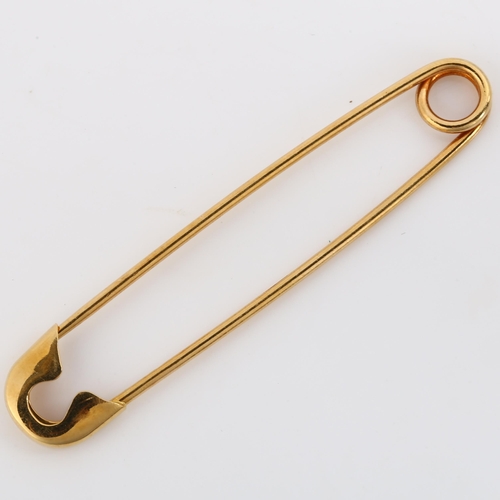 295 - An Italian 18ct gold safety pin, length 59.3mm, 3.5g