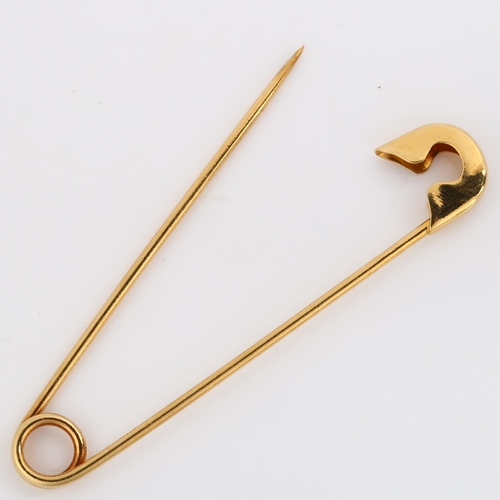 295 - An Italian 18ct gold safety pin, length 59.3mm, 3.5g