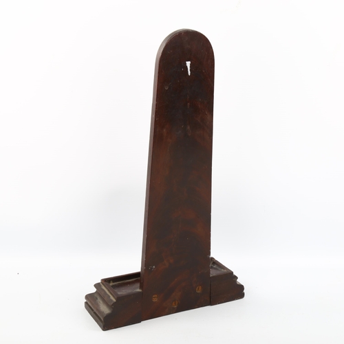 1091 - A Chinese hardwood plate stand, 18th or 19th century, with lead-weighted moulded base, 38cm