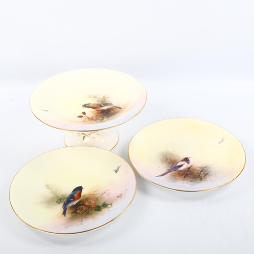 1109 - 3 Royal Worcester porcelain plates, comprising magpie by Charles Stinton, bullfinch by E Barker, and... 