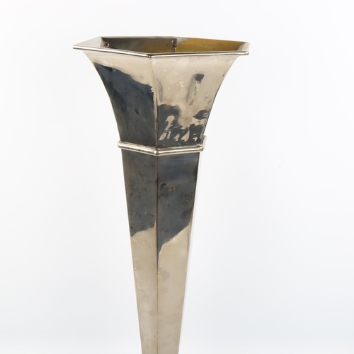 1111 - A large electroplate vase, circa 1900, height 53cm