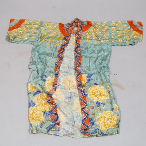 1213 - A Japanese silk jacket, early to mid-20th century