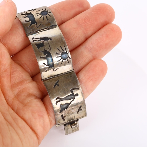 355 - A Vintage Mexican sterling silver bull fighting panel bracelet, maker's marks CJB, bracelet length 1... 